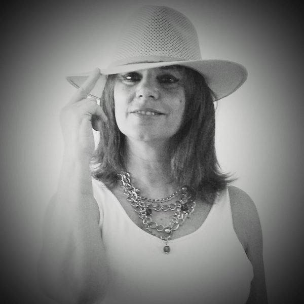 Mercedes Chenaut o andar a turucuto